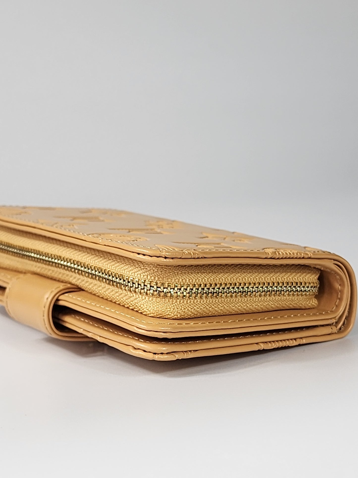 "Lucky Bangtan" - YOUNG FOREVER - B7S Wallet Collection BTS-Inspired wallet